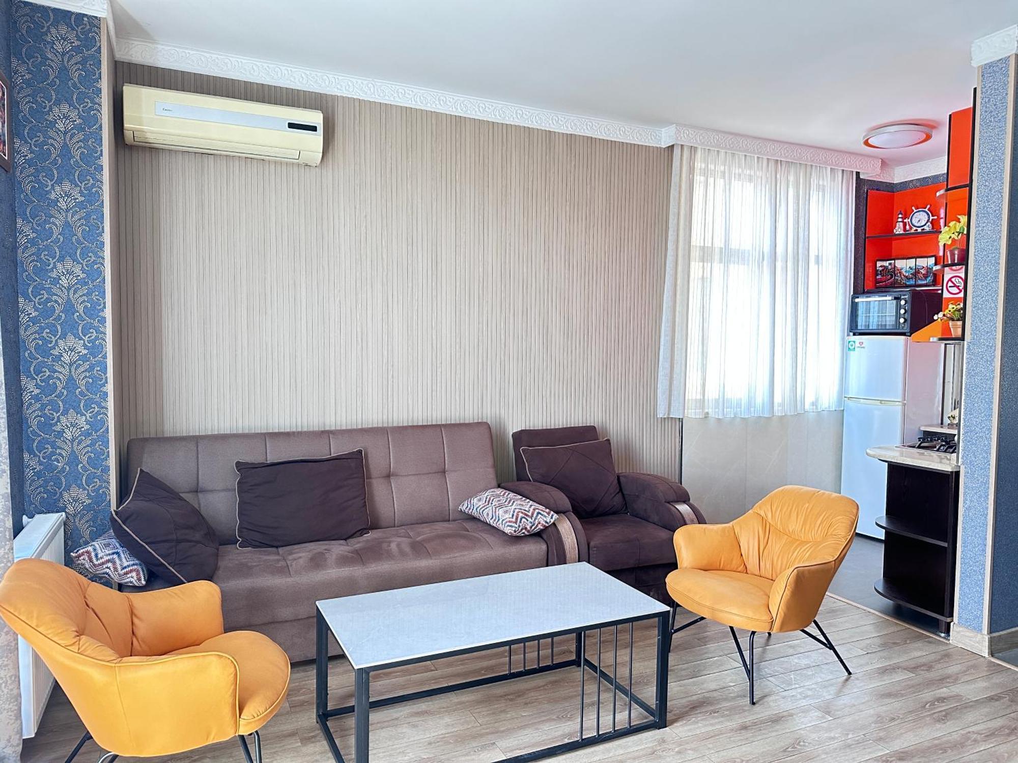 Apartament On Rustaveli บาทูมิ ภายนอก รูปภาพ